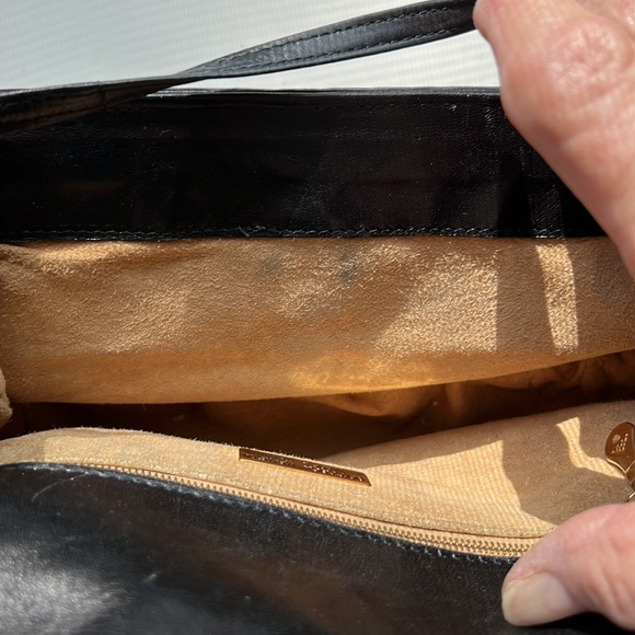 Authentic Vintage Bottega Veneta Handbag - Picture 4 of 9